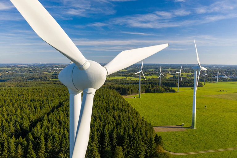 Вітрова енергетика — одна з найдинамічніших галузей відновлюваної енергетики