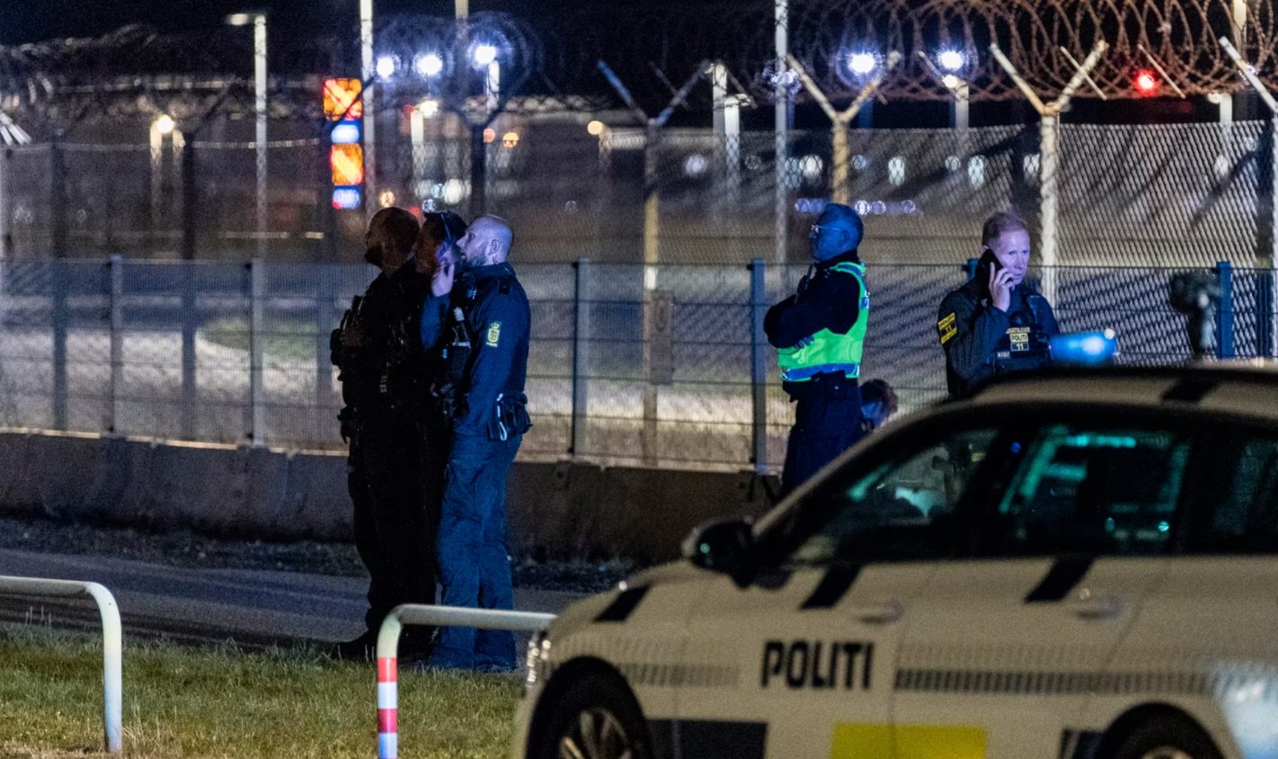 Таємничі дрони паралізували аеропорти Скандинавії