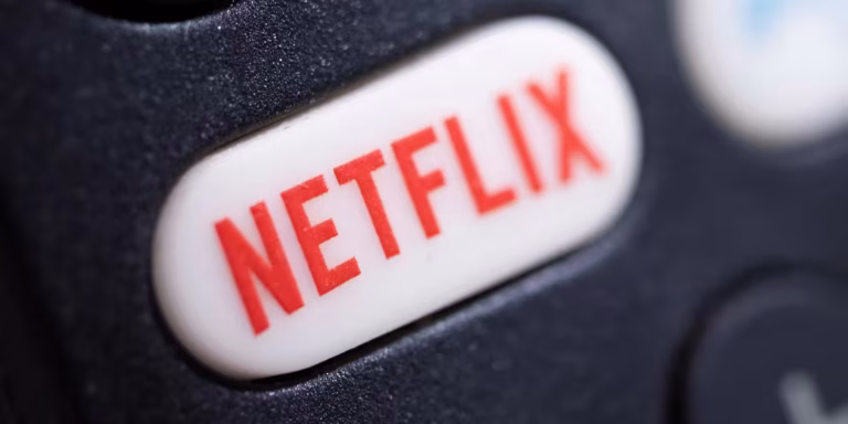 Катастрофічне падіння акцій Netflix: провал політики пропаганди