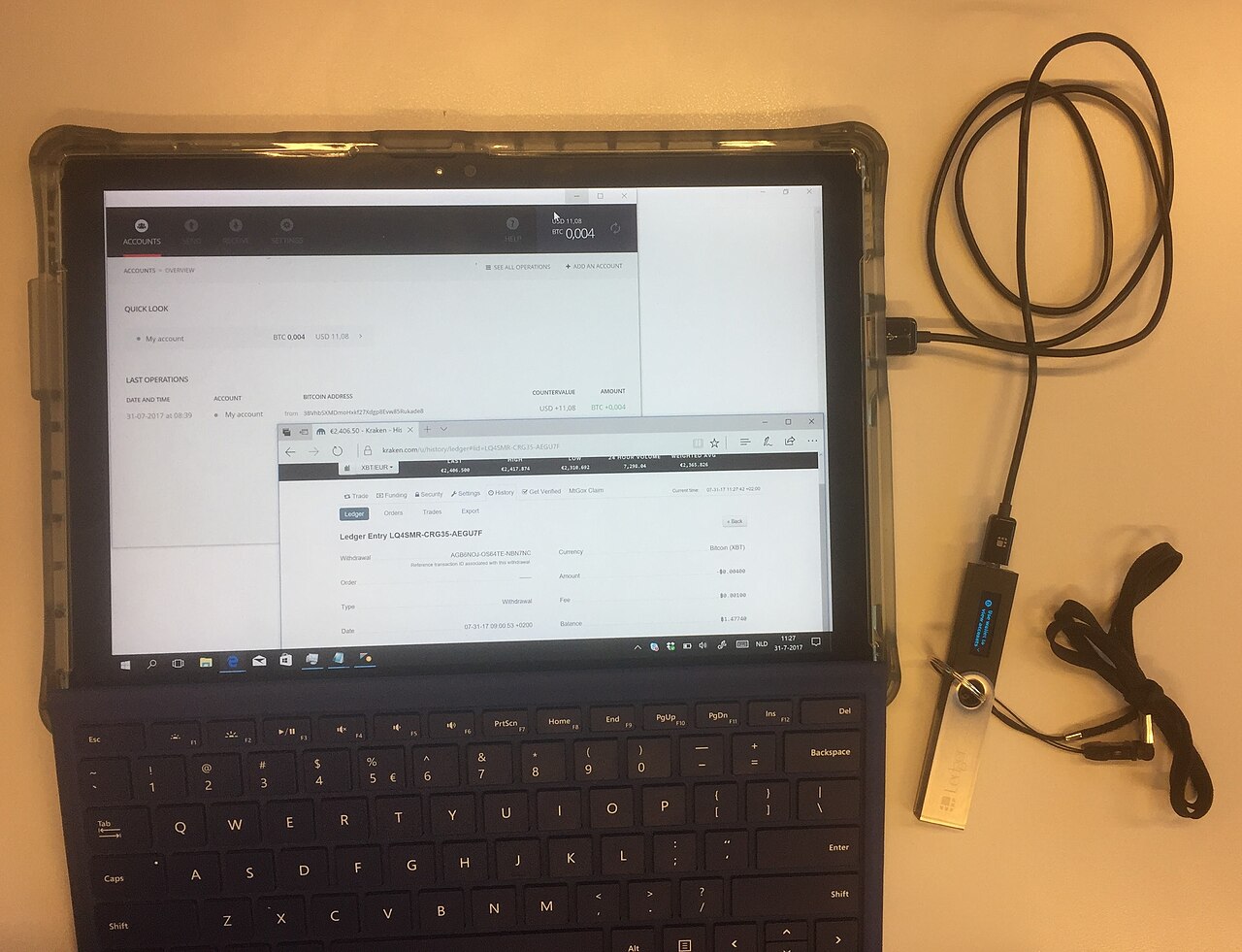 1280px-An_actual_Bitcoin_transaction_from_the_Kraken_cryptocurrency_exchange_to_a_hardware_LedgerWallet