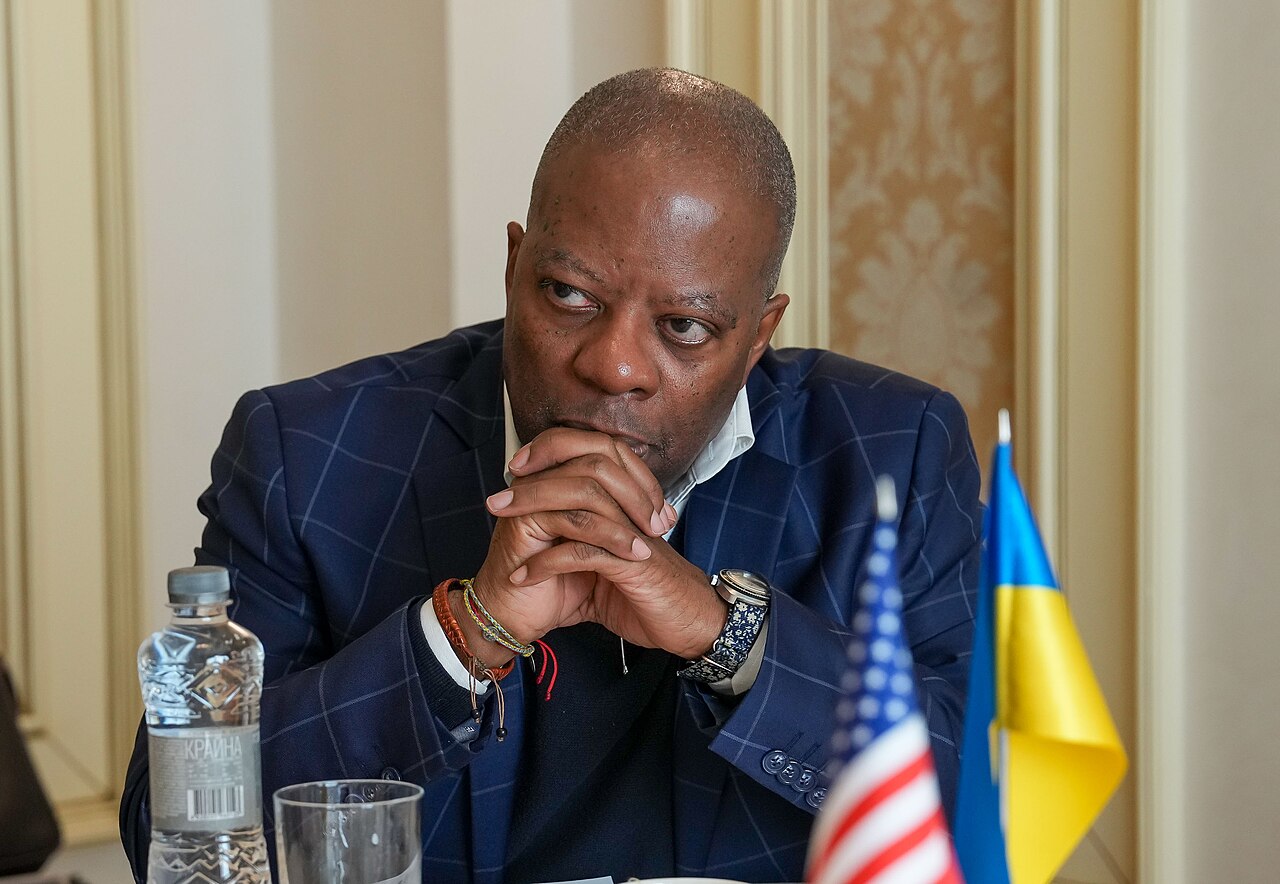 1280px-Assistant_Secretary_Robinson%2C_Anti-Corruption_Conference_in_Ukraine_on_September_16%2C_2024_-_1