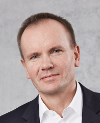 Колишній генеральний директор Wirecard Маркус Браун, який заперечує всі звинувачення і перекладає провину на Яна Марсалека