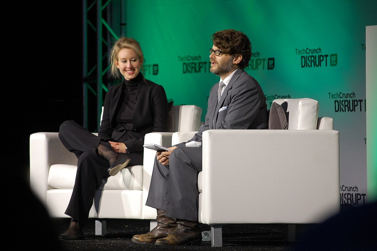 Елізабет Голмс, засновниця і CEO Theranos, під час публічного виступу