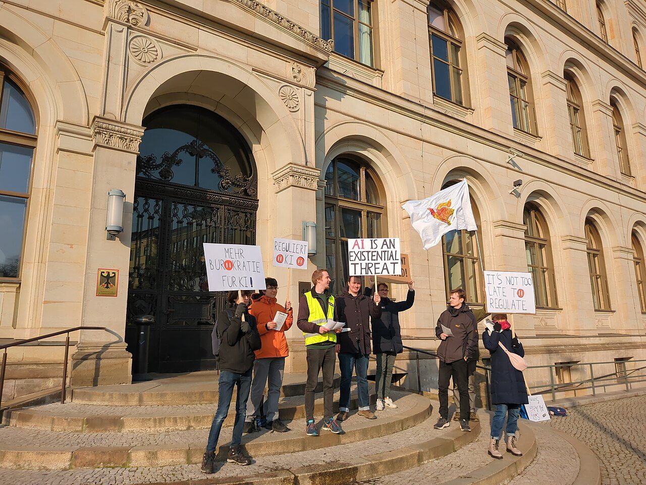 Протест проти AI-саміту в Берліні, лютий 2025: активісти вимагають мораторію на frontier AI